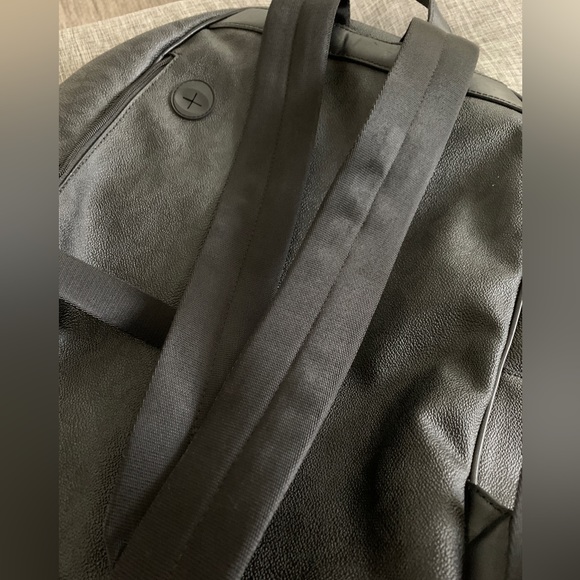 Michael Kors Large Jet Set Signature Travel Backpack EUC - Picture 10 of 17